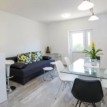Nada 3 Appartement *